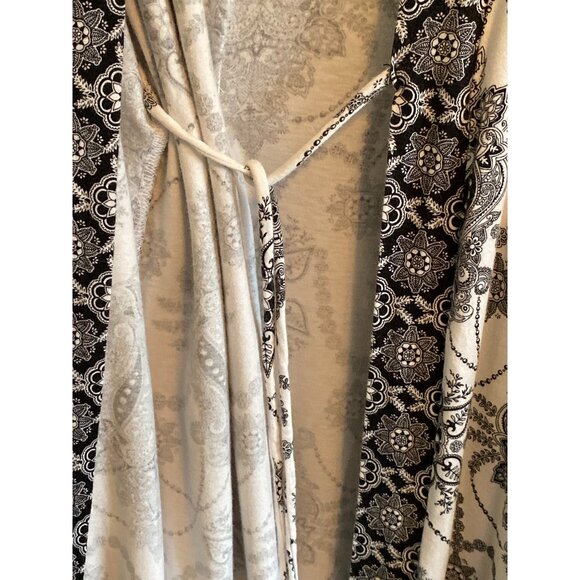 Donatella Studio wrap Robe Belt Black White Floral Paisley Soft Bath Lounge Sle - Picture 6 of 12